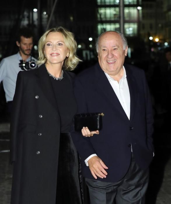 Amancio Ortega a su llegada al Real Club Náutico de A Coruña, donde se celebra el cóctel de la boda.