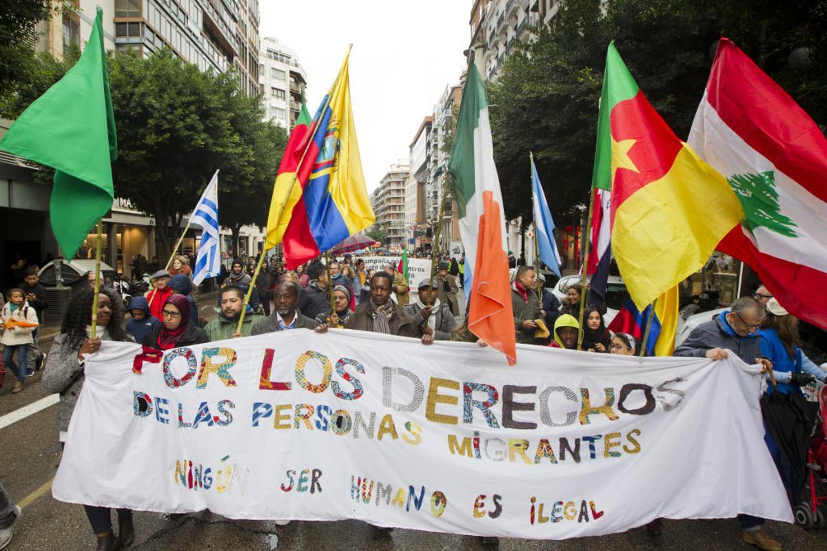 Valencia pide el cierre de los CIE y la apertura de fronteras