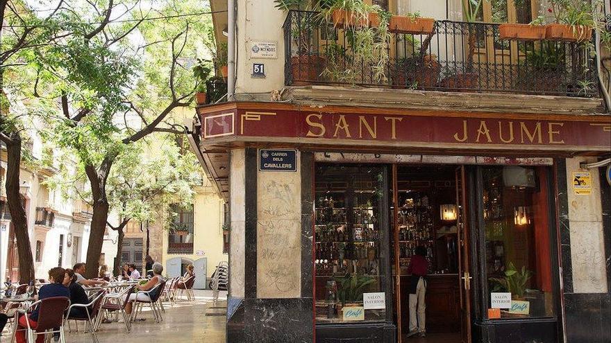 Café Sant Jaume es uno de los locales más emblemáticos del barrio del Carmen de València
