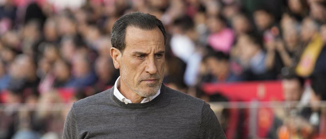 Voro en la banda de Montilivi durante el Girona FC - Valencia  CF