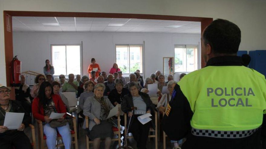 El encuentro tuvo lugar en el Club Cervantes. | ISABEL SAUCO