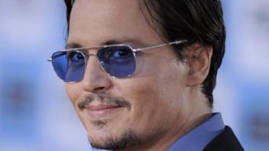 Johnny Depp y Vanesa Paradis, relación basada en la distancia