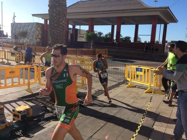 El triatlón se apodera de Las Palmas de Gran Canaria