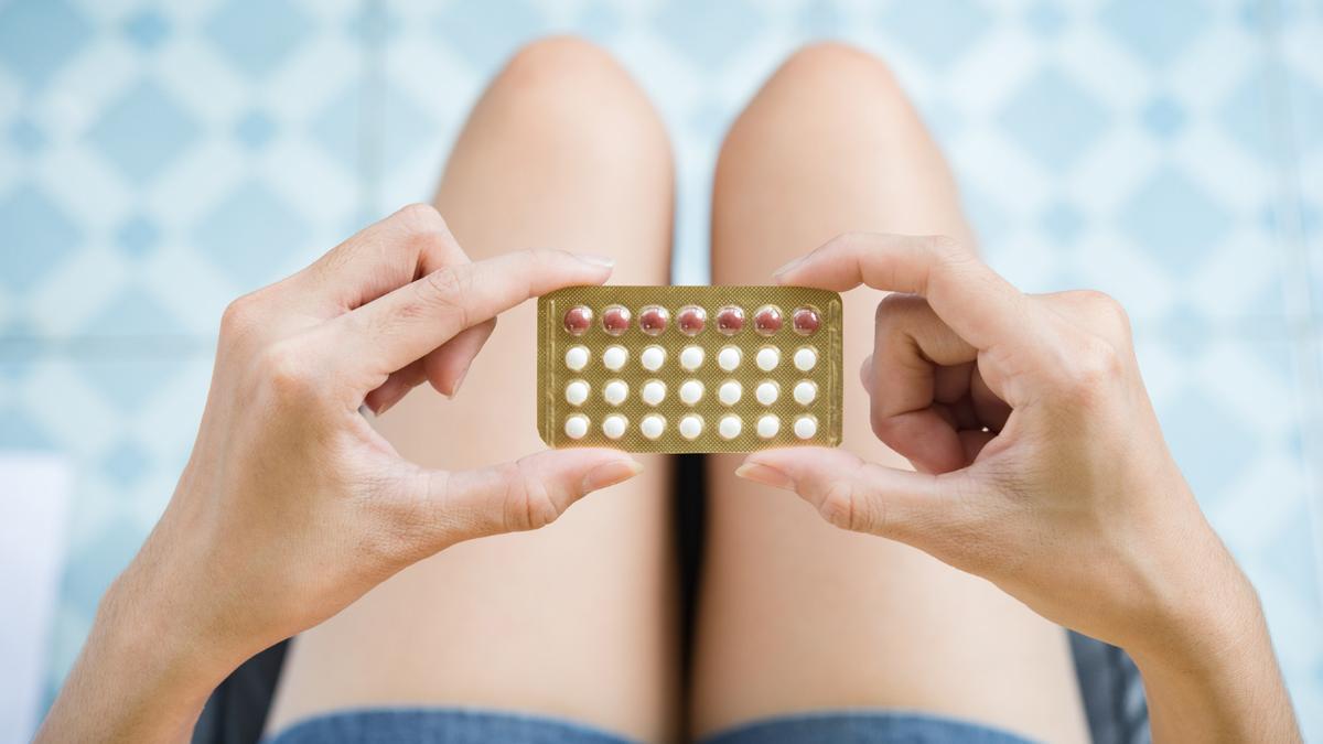 Los anticonceptivos son uno de los tratamientos farmacológicos del hirsutismo por excelencia.