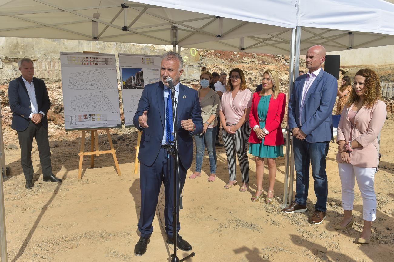 1ª piedra de la 1ª Promoción Viviendas de Ingenio