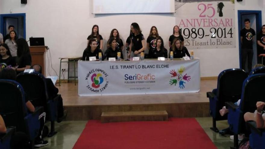 El acto celebrado en el IES Tirant lo Blanc de Elche