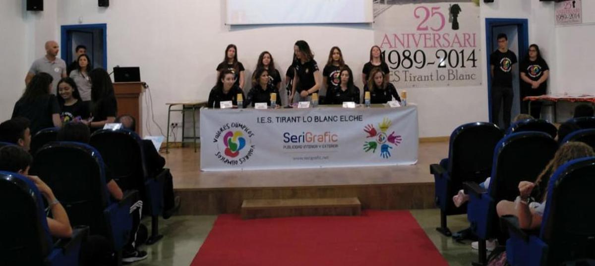 El acto celebrado en el IES Tirant lo Blanc de Elche