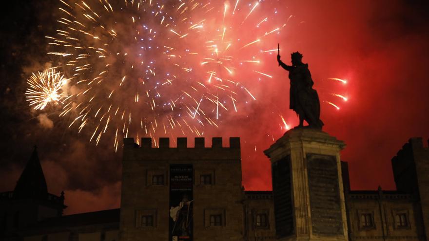 Gijón se entrega a sus Fuegos