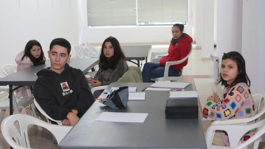 Los asistentes al taller que impartió Lucía Cid. | |