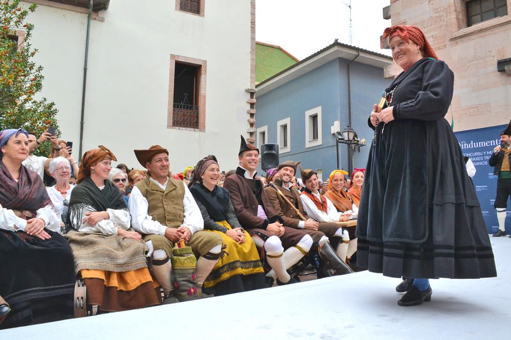 Concursu y Muestra de Traxes Tradicionales en Grado