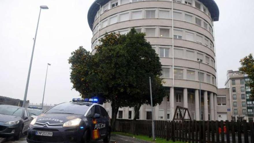 Edificio Judicial de A Parda en Pontevedra.  // Gustavo Santos