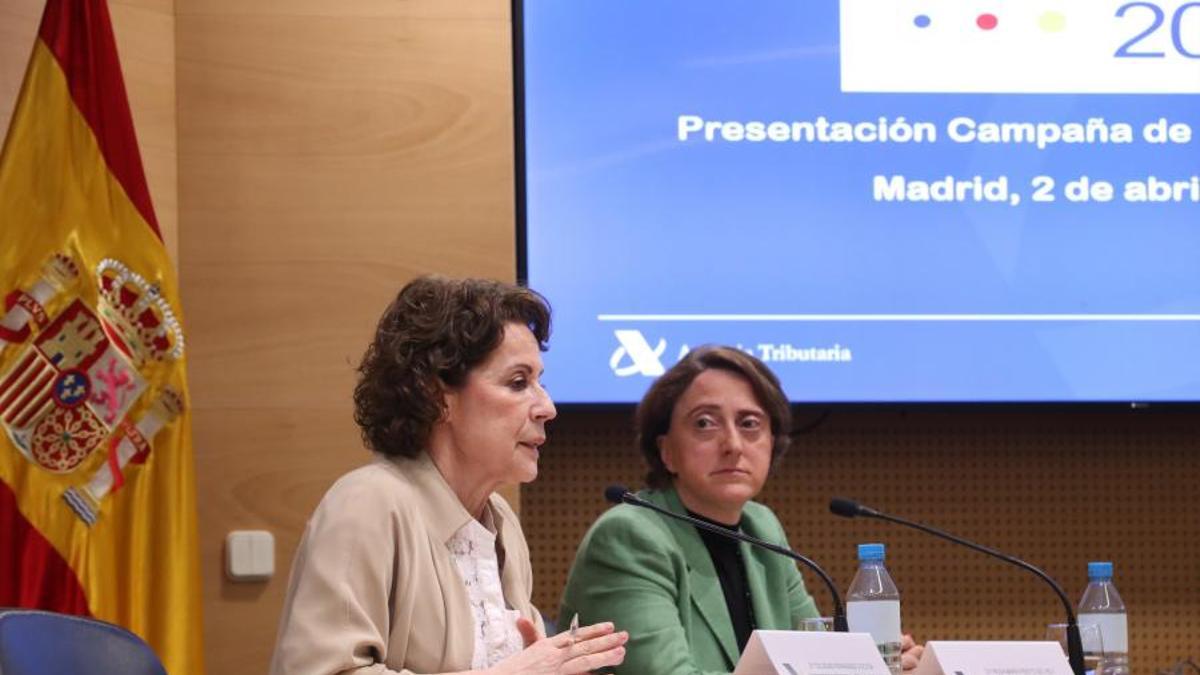 La directora general de la Agencia Tributaria, Soledad Fernández Doctor y la directora del Departamento de Gestión, Rosa Prieto del Rey.
