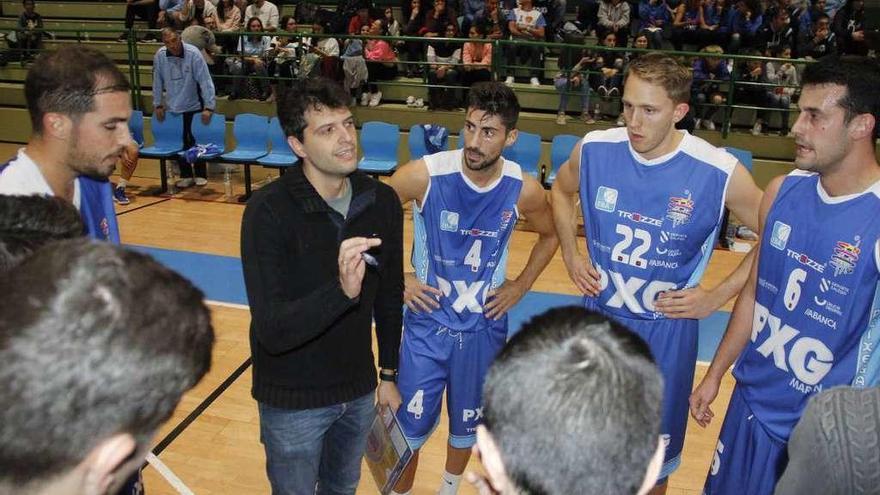 El Peixe estrena liderato en el partido aplazado en Zamora