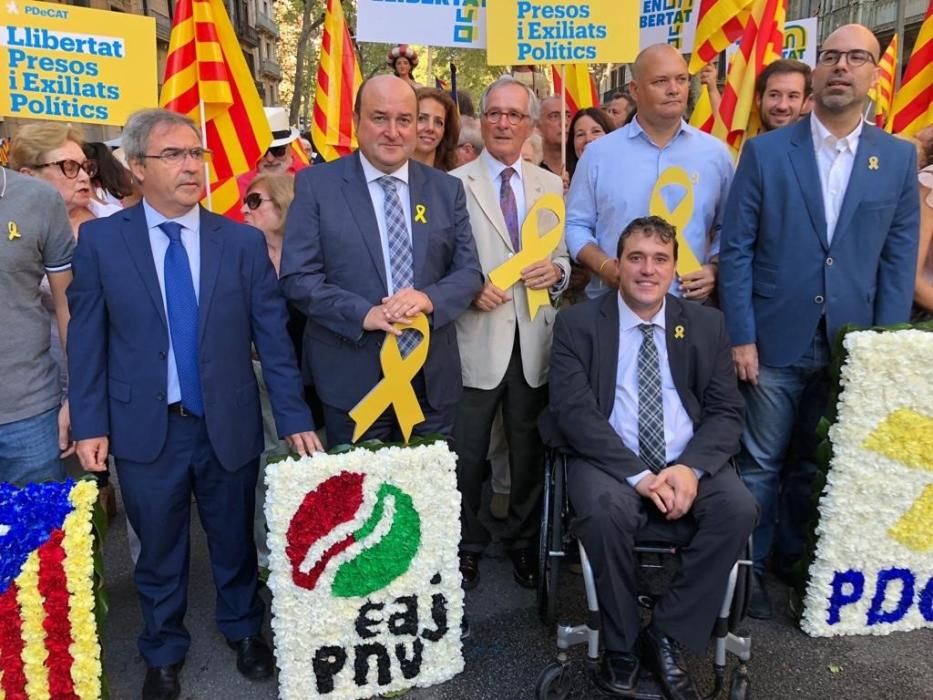 El presidente Torra asiste a la ofrenda foral a la estatua de Rafael Casanova, en los actos de la Diada.