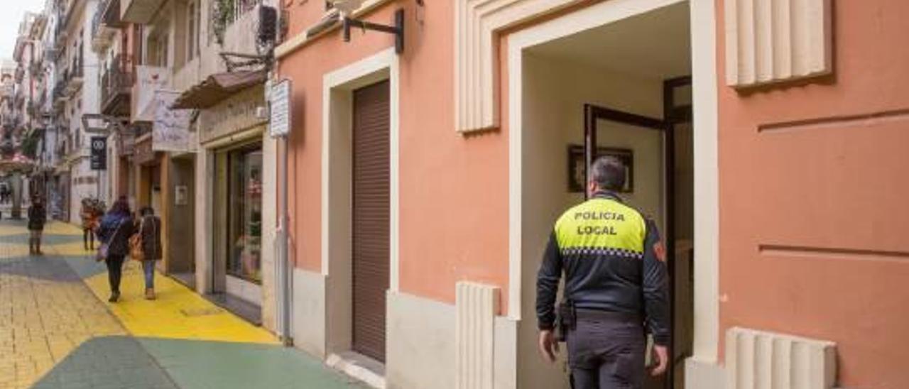 La Policía deja sin retén la calle San Francisco