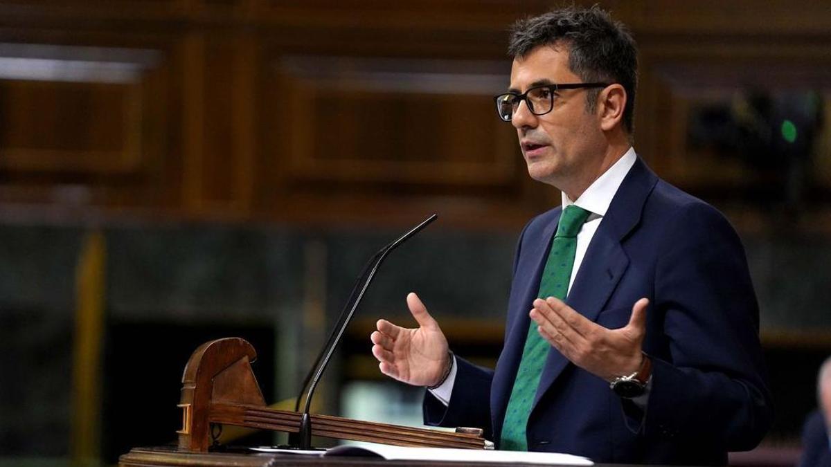 Félix Bolaños durante el pleno celebrado esta tarde.