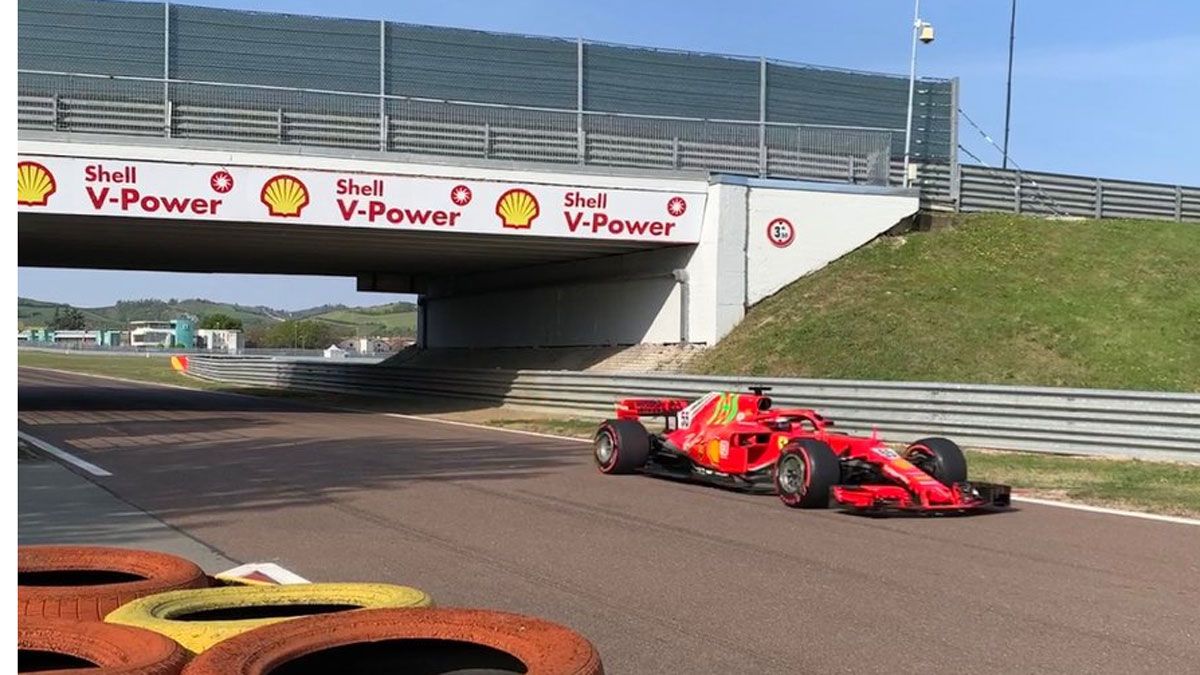 Sainz , durante su nuevo test en Fiorano con el Ferrari de 2018