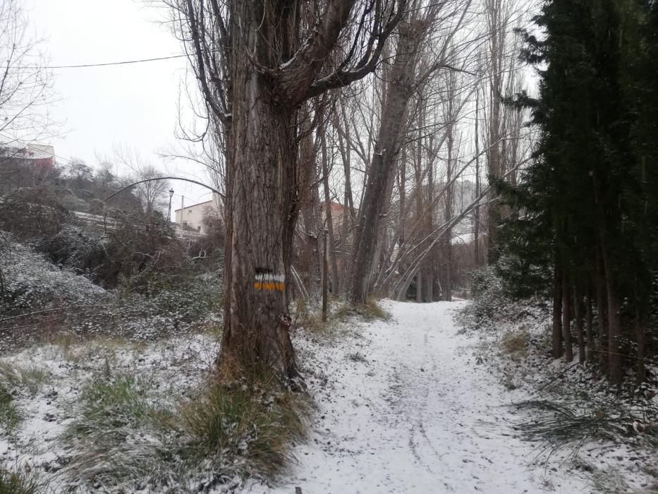 La nieve cubre Los Serranos y el Rincón de Ademuz