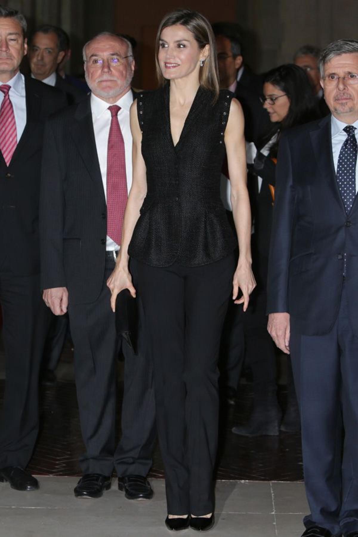 El look en negro de Letizia Ortiz en los Premios SM