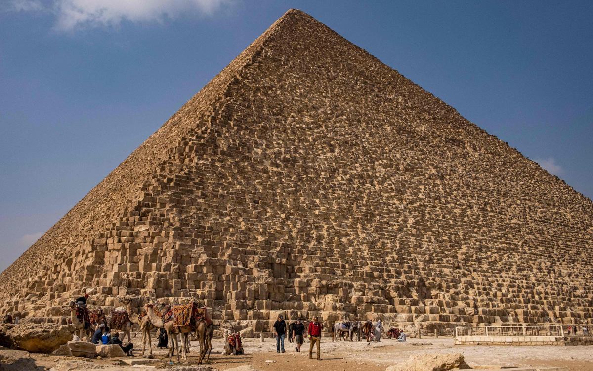 Meditación en el interior de la piramide de Kuhufu