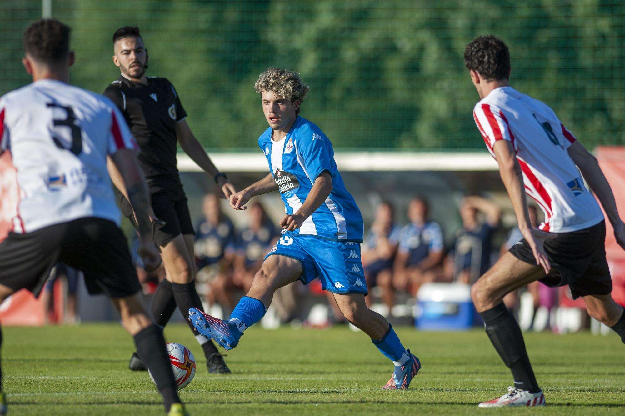 Las imágenes del debut del Deportivo en pretemporada, ante el Atlético Arteixo.