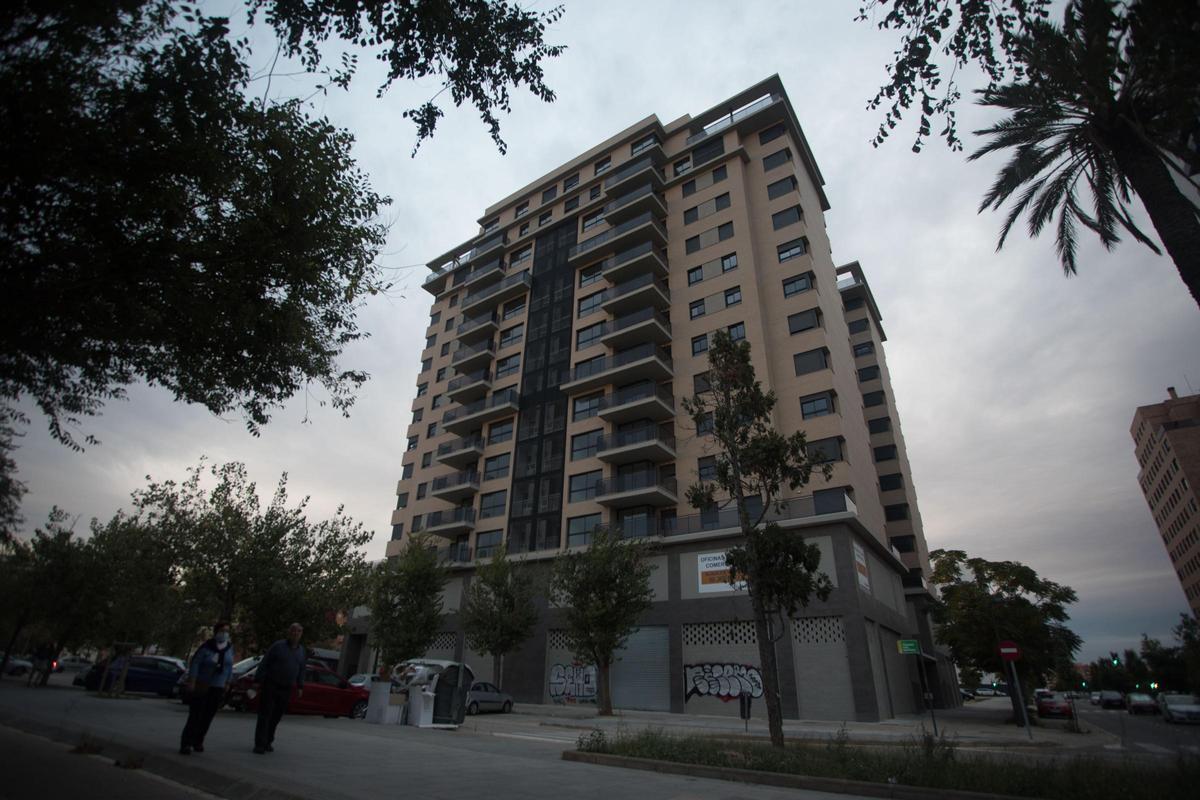 Edificio de viviendas protegidas en el barrio de Malilla.