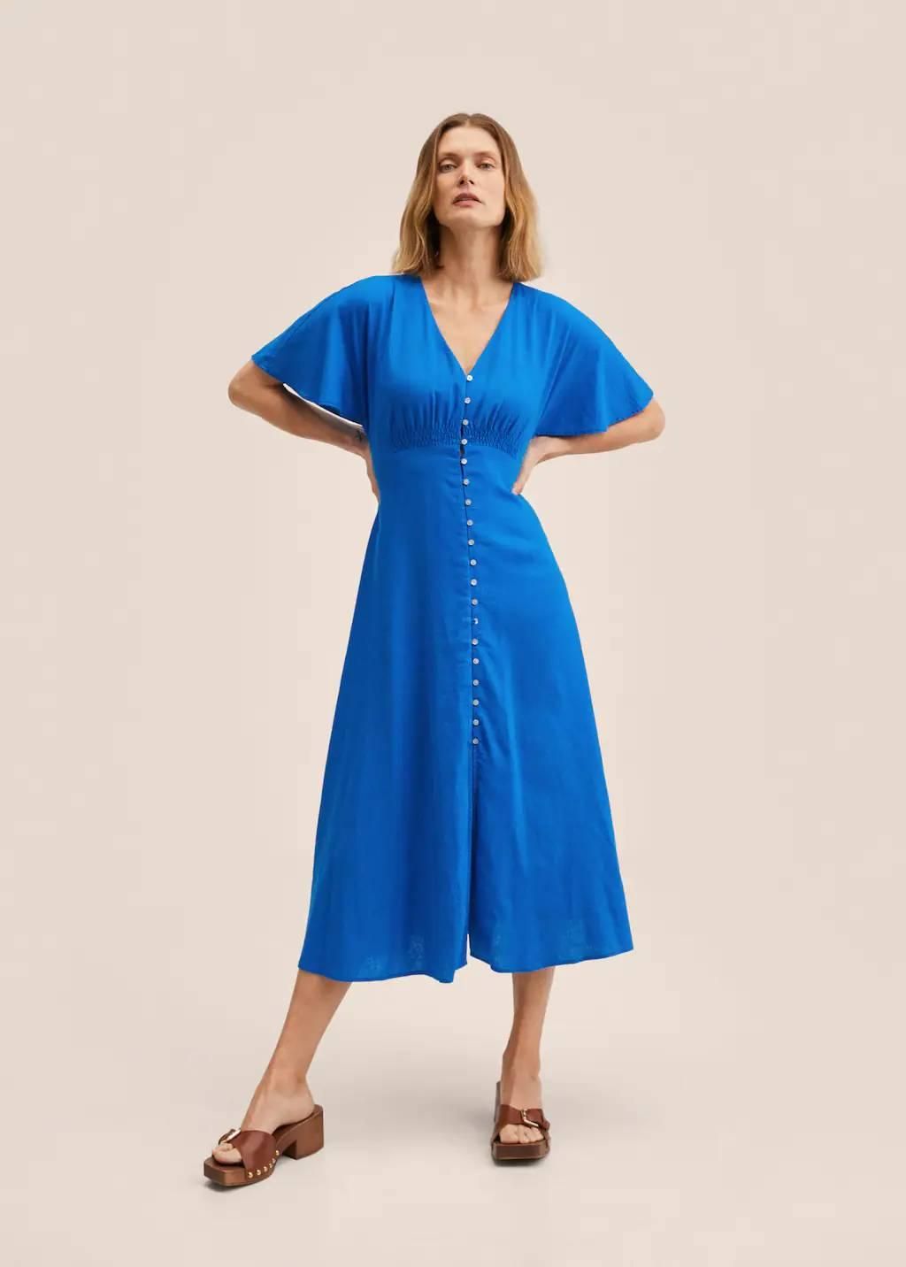 Vestido de lino con botones de Mango