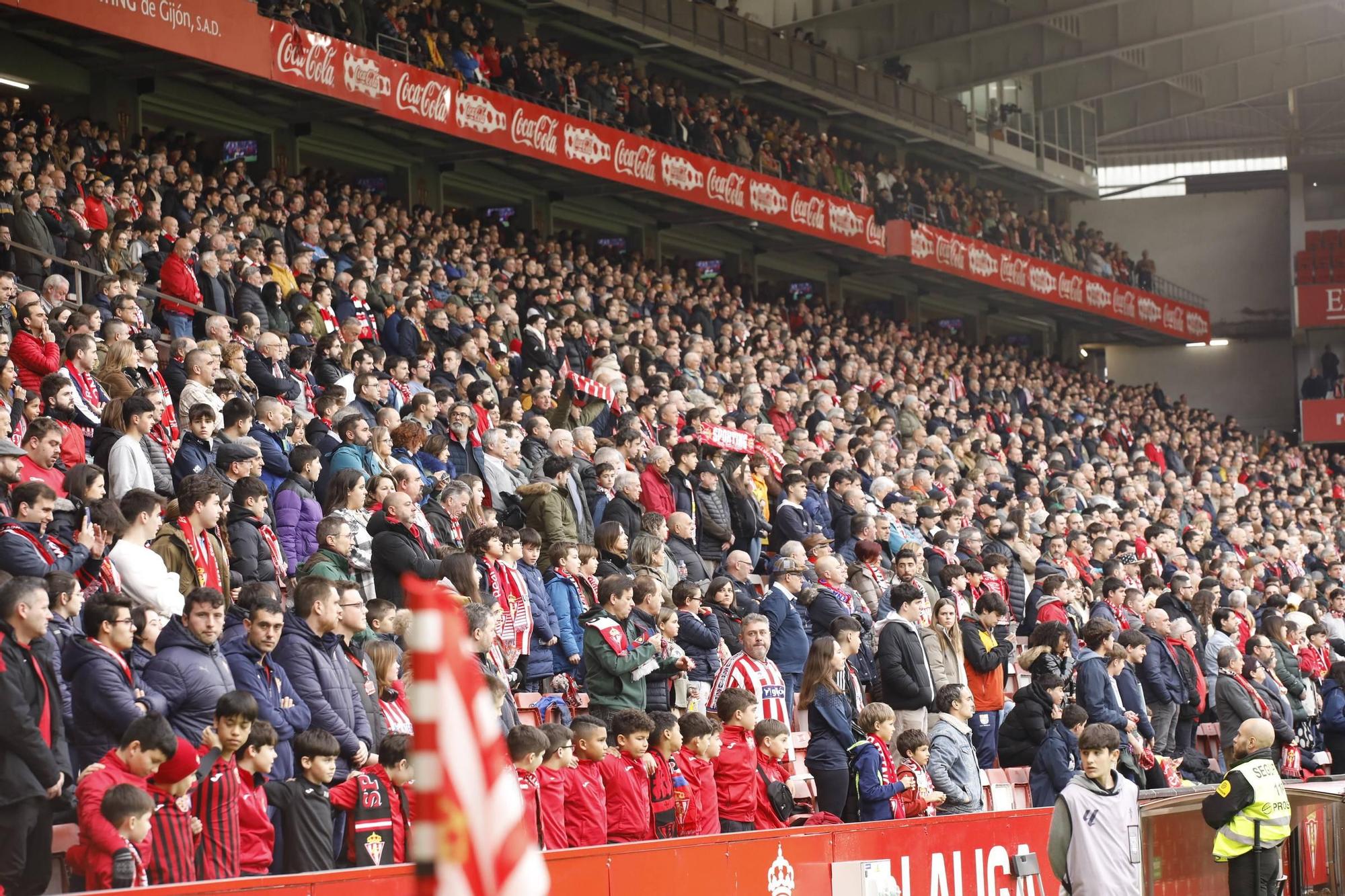 En imágenes: el encuentro entre el Sporting de Gijón y el Huesca