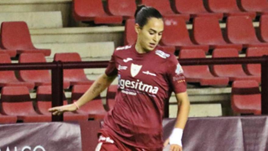 Inés Juan Altamira, futbolista del EDF Logroño: «La final de la Copa de la Reina es a partido único y puede pasar cualquier cosa»