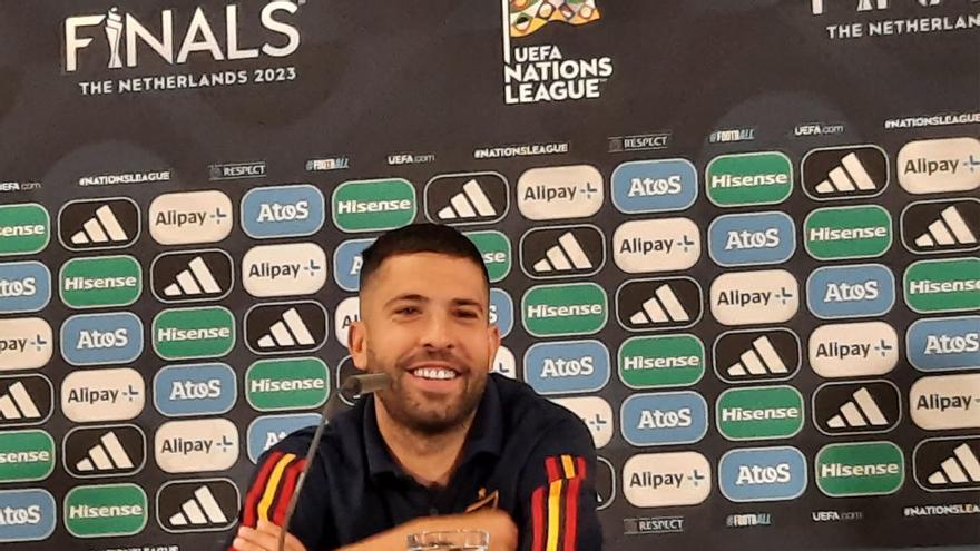 Jordi Alba se siente &quot;maduro&quot; como nuevo capitán de España