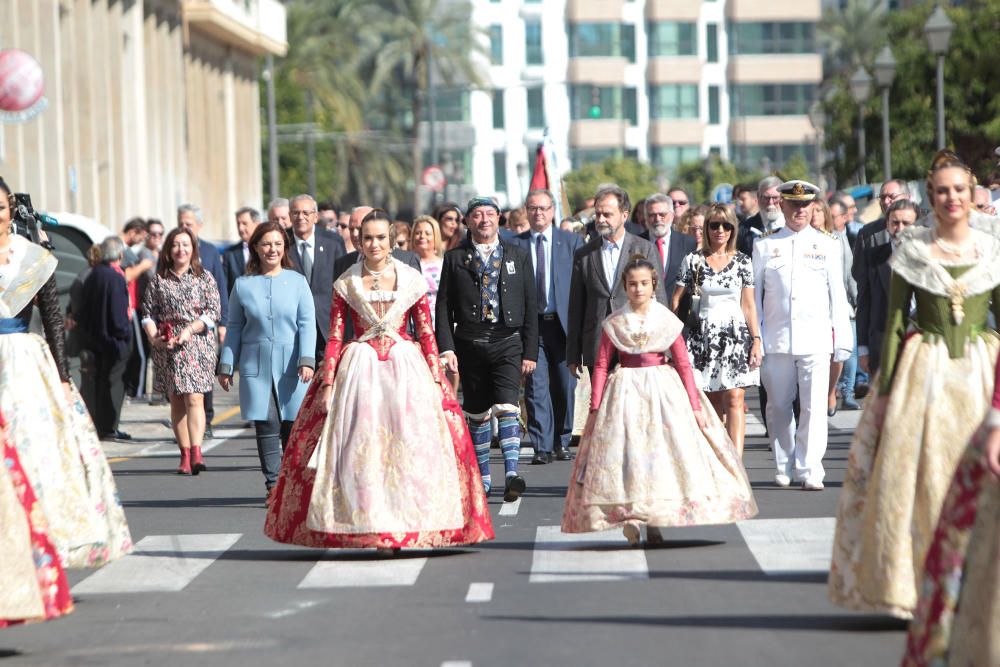 Homenaje a la Senyera de la agrupación de Fallas del Marítim