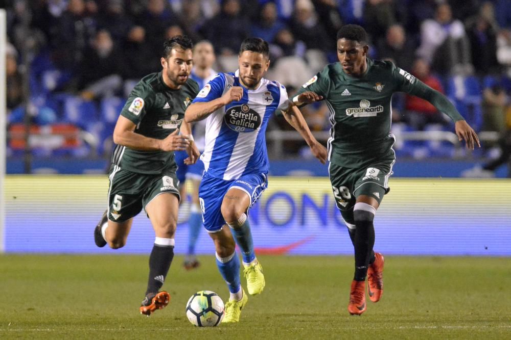 El Dépor cae 0-1 ante el Betis en Riazor