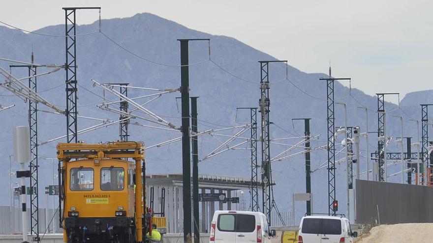 Fomento somete a exposición pública el estudio para conectar la estación del AVE con el centro urbano