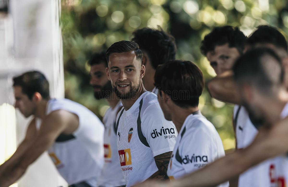 Primer entrenamiento del Valencia CF en Girona.