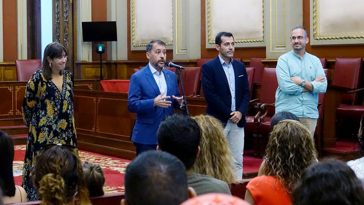 Reunión con los adjudicatarios de las viviendas de El Tablero.