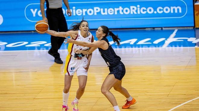 Las jugadoras del Casademont Zaragoza Mariona Ortiz y Nerea Hermosa, entre las 21 convocadas para la preparación de la Copa del Mundo