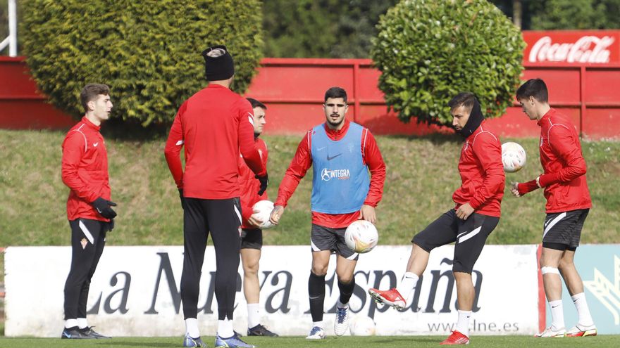 La previa del partido del Sporting: la portería marca el once titular y Puma Rodríguez regresa a tiempo