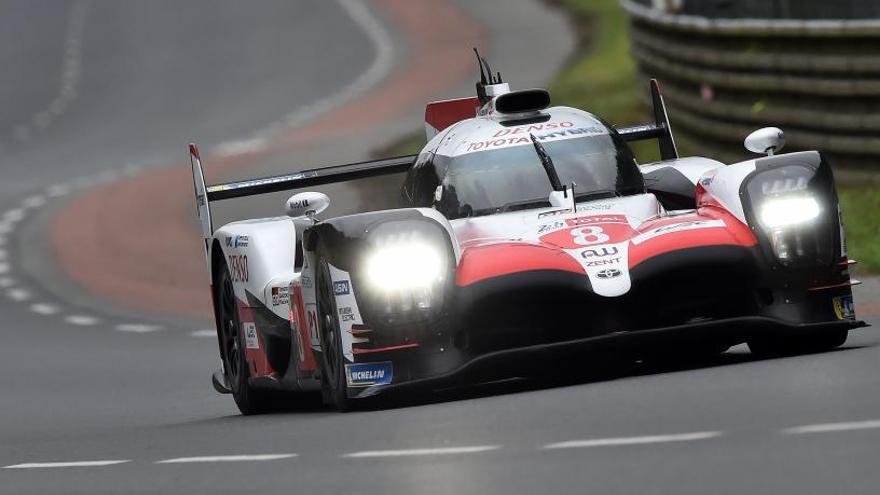 El Toyota de Alonso partirá desde la &#039;pole&#039; en las 24 Horas de Le Mans