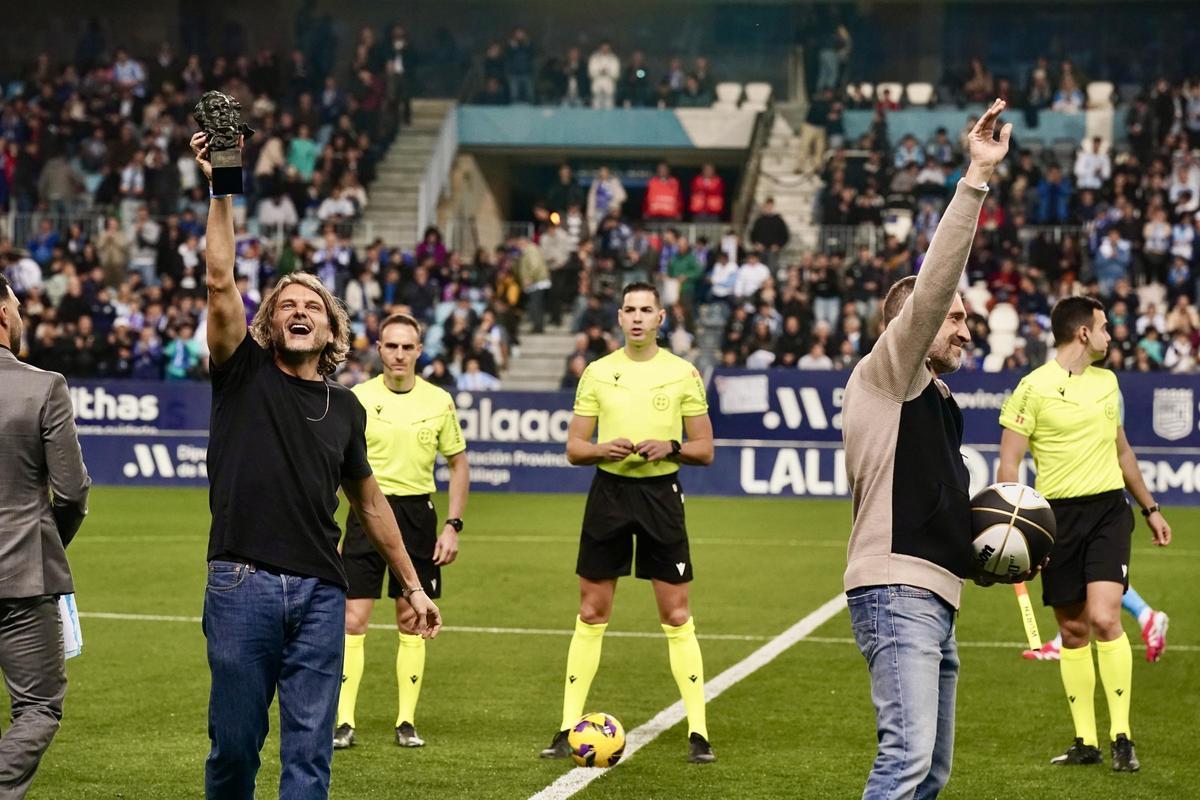 Salva Reina e Ibon Navarro recibieron un gran homenaje en La Rosaleda.
