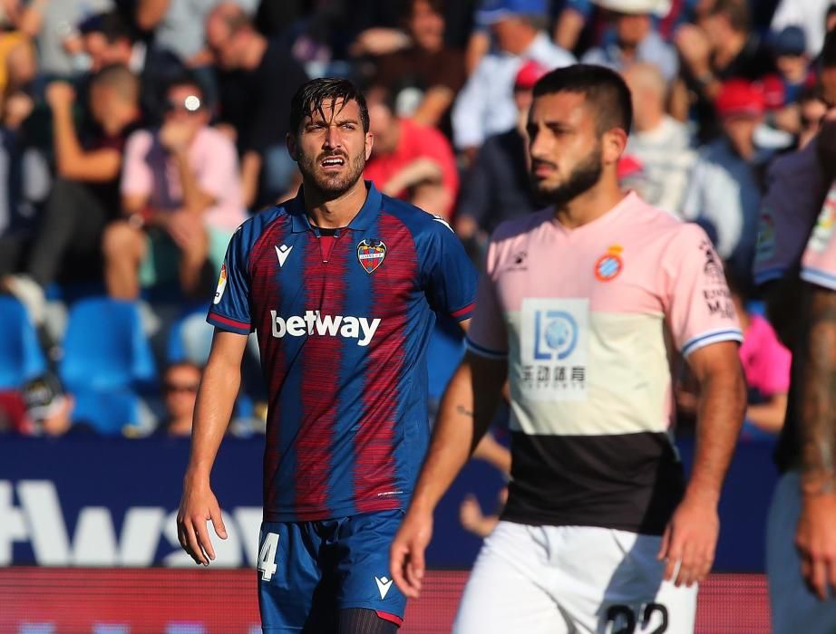 El Levante UD - RCD Espanyol, en imágenes