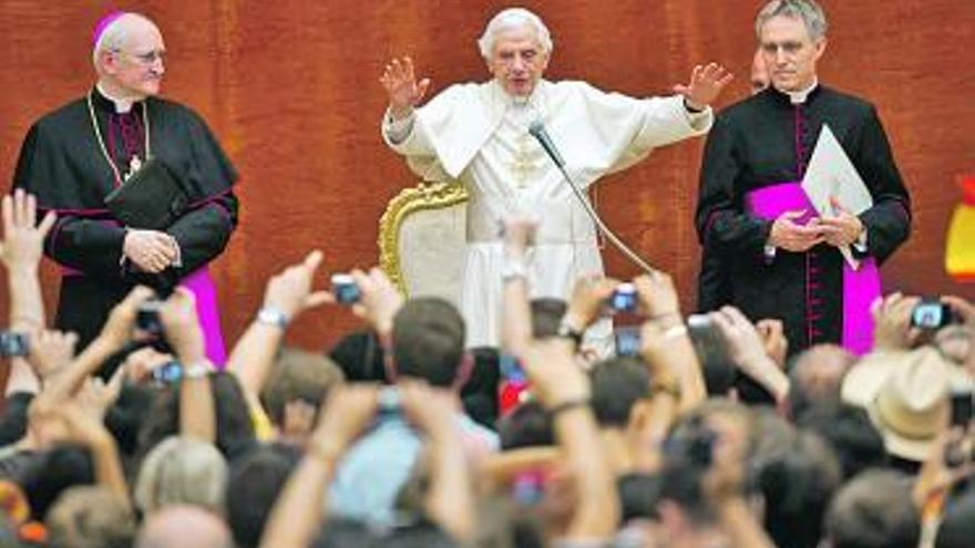 Benedicto XVI, durante la audiencia, ayer, en Castel Gandolfo.