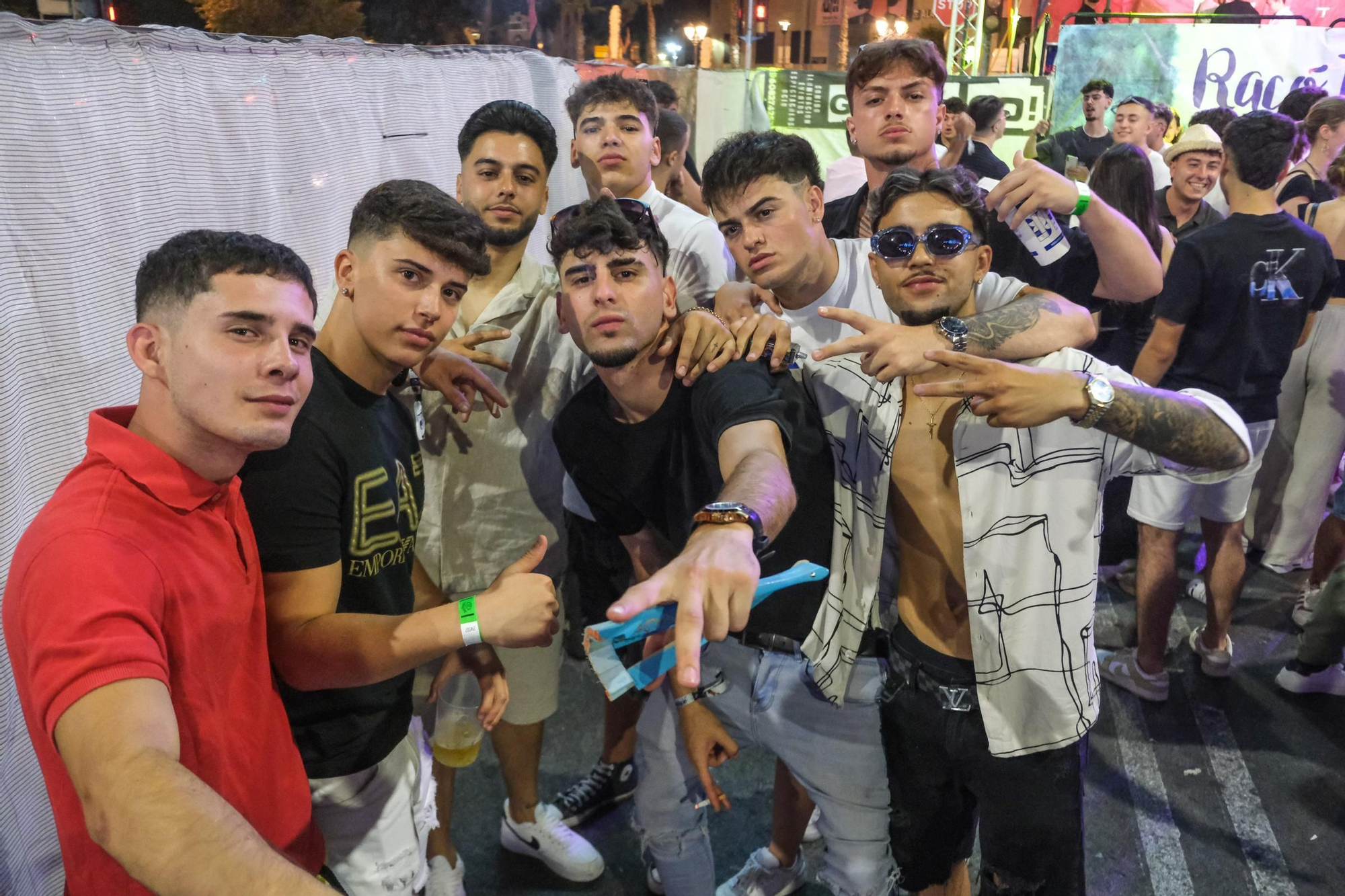 Galería de fotos: así es salir de fiestas en Hogueras de Alicante