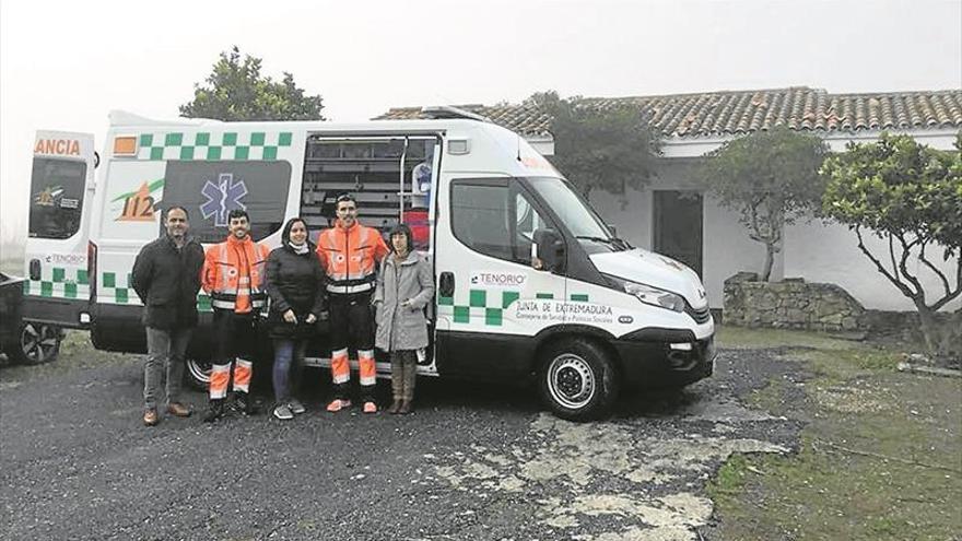 Ponen en marcha una ambulancia de soporte vital básico todo el año