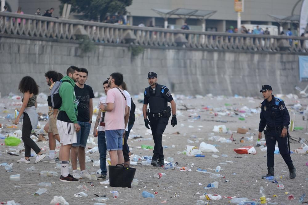 Así amanecieron playas de la ensenada del Orzán