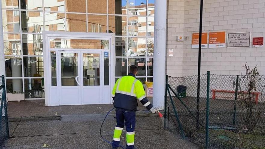 La sede de la EOI en Utrillas es una de las que perderá clases presenciales a partir del próximo curso.