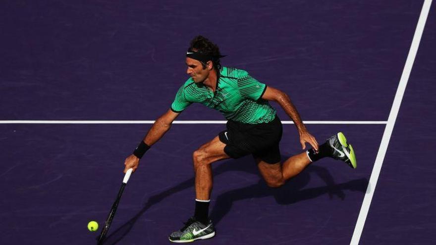 Un imparable Federer pasa a la final, Nadal juega a las 21 horas