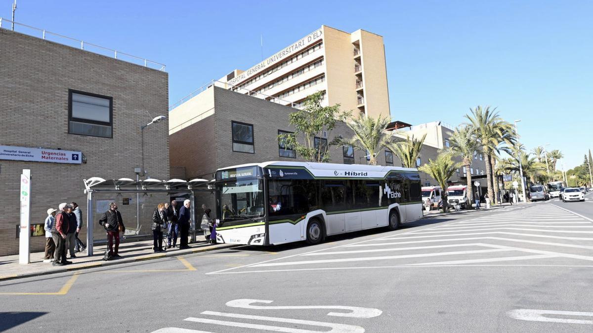 El Hospital General de Elche destaca sus refuerzos para el periodo estival