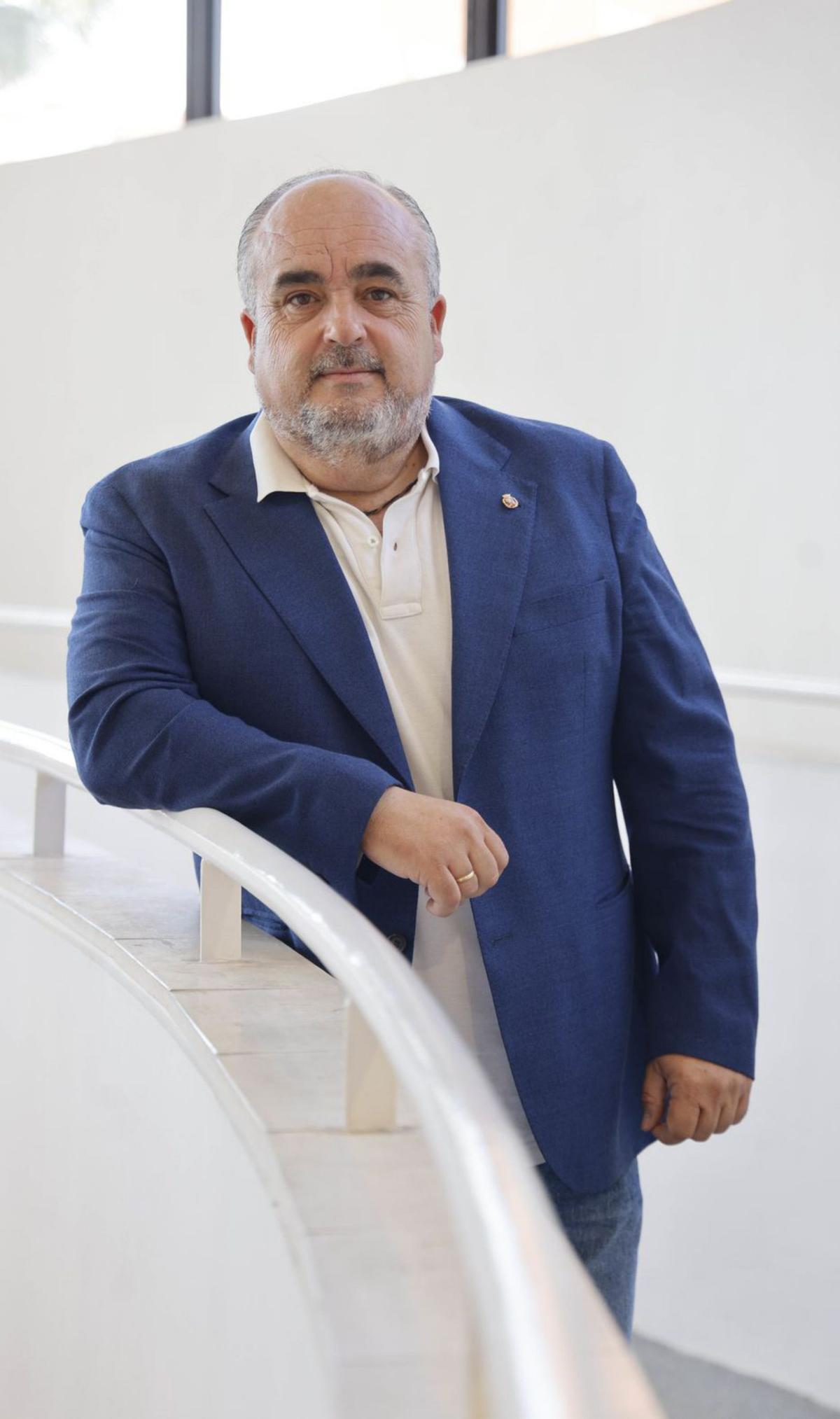 Fachada del local social en José María Lapuerta