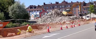 Culmina el derribo de viviendas para el nuevo vial de acceso norte a Lugones