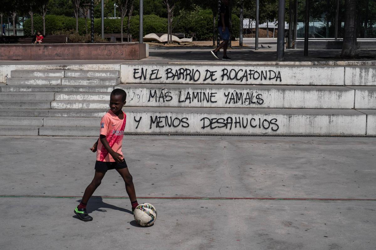 Pintada en un parque del barrio de Rocafonda de Mataró